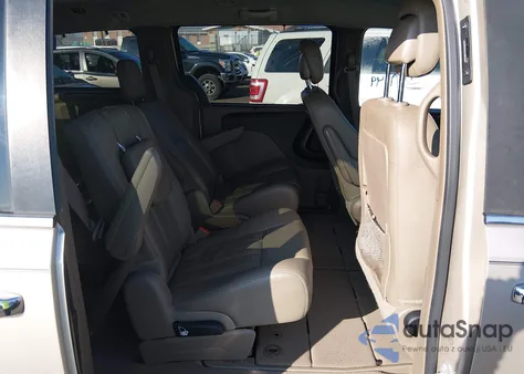 2015 Chrysler Town & Country Touring из США, поврежденный, VIN 2C4RC1BG2FR716766